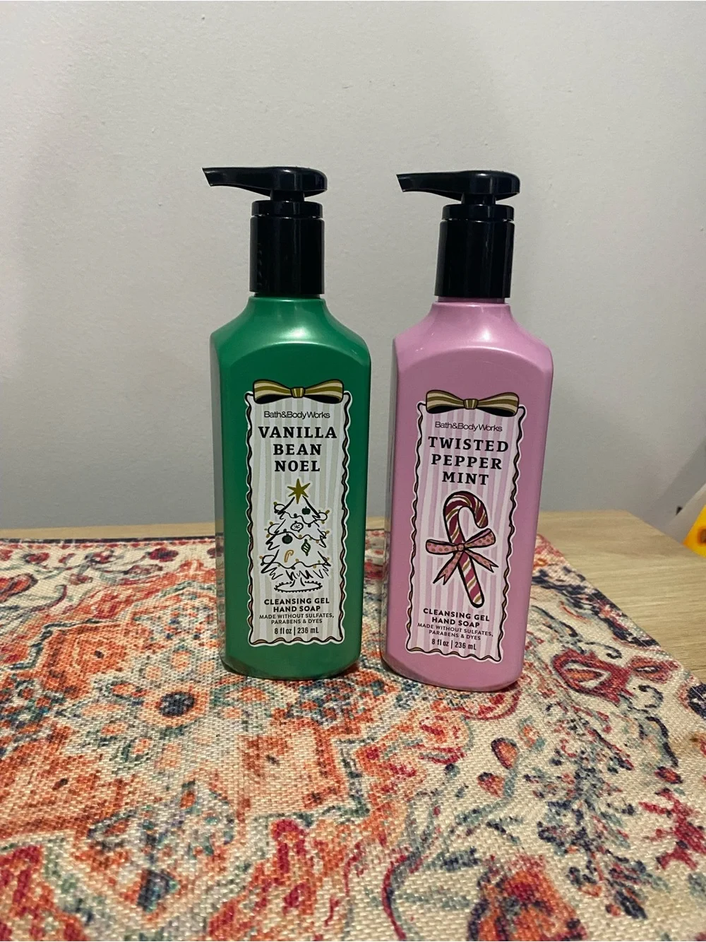 Bath & Body Works Vanilla Bean Noel & Twisted Peppermint cleansing gel hand soap